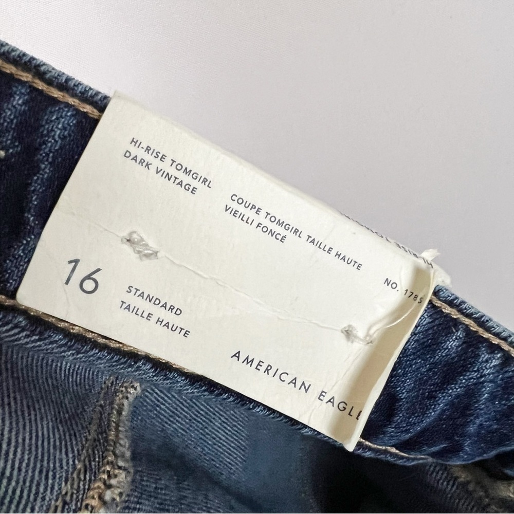 NWT‎ American Eagle Hi-Rise Tomgirl Dark Vintage Jeans - Picture 4 of 8